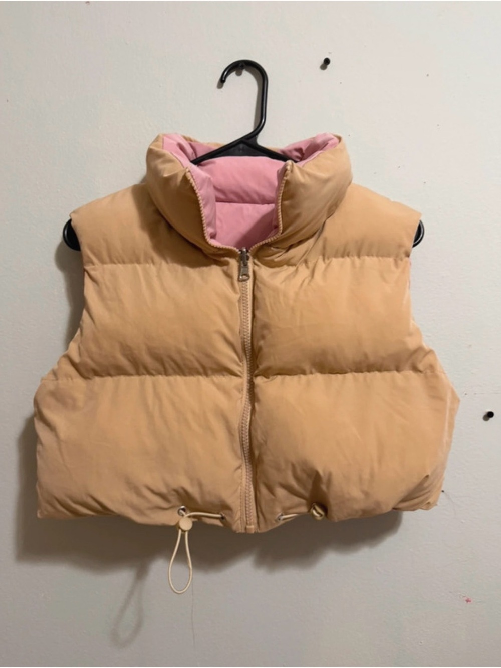 Womens Reversible Puffer Vest in Peach with Pink Lining